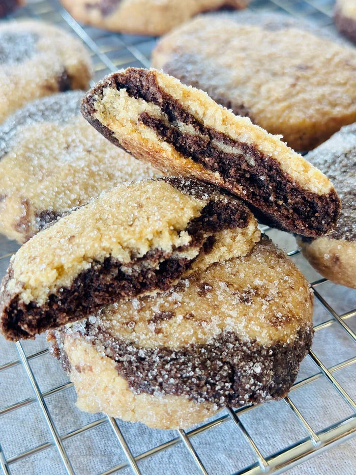 Article featured picture 1 marbled sugar cookies