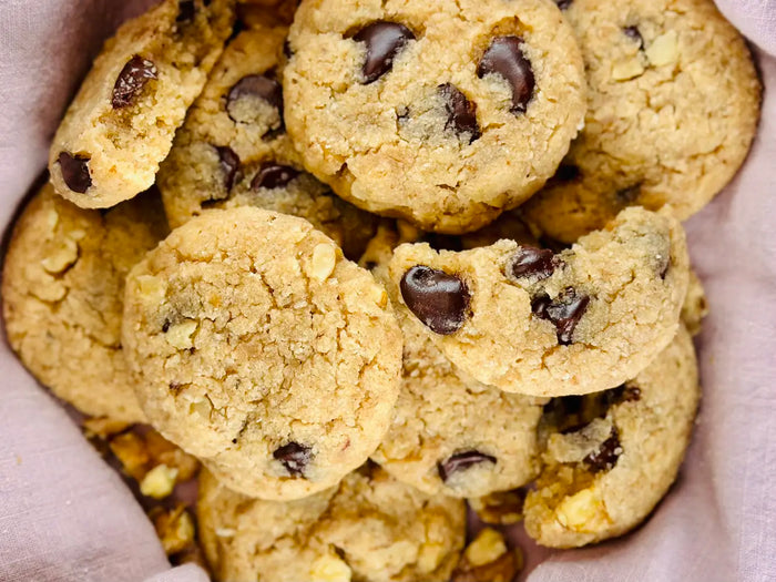 chocolate chip cookies cover photo